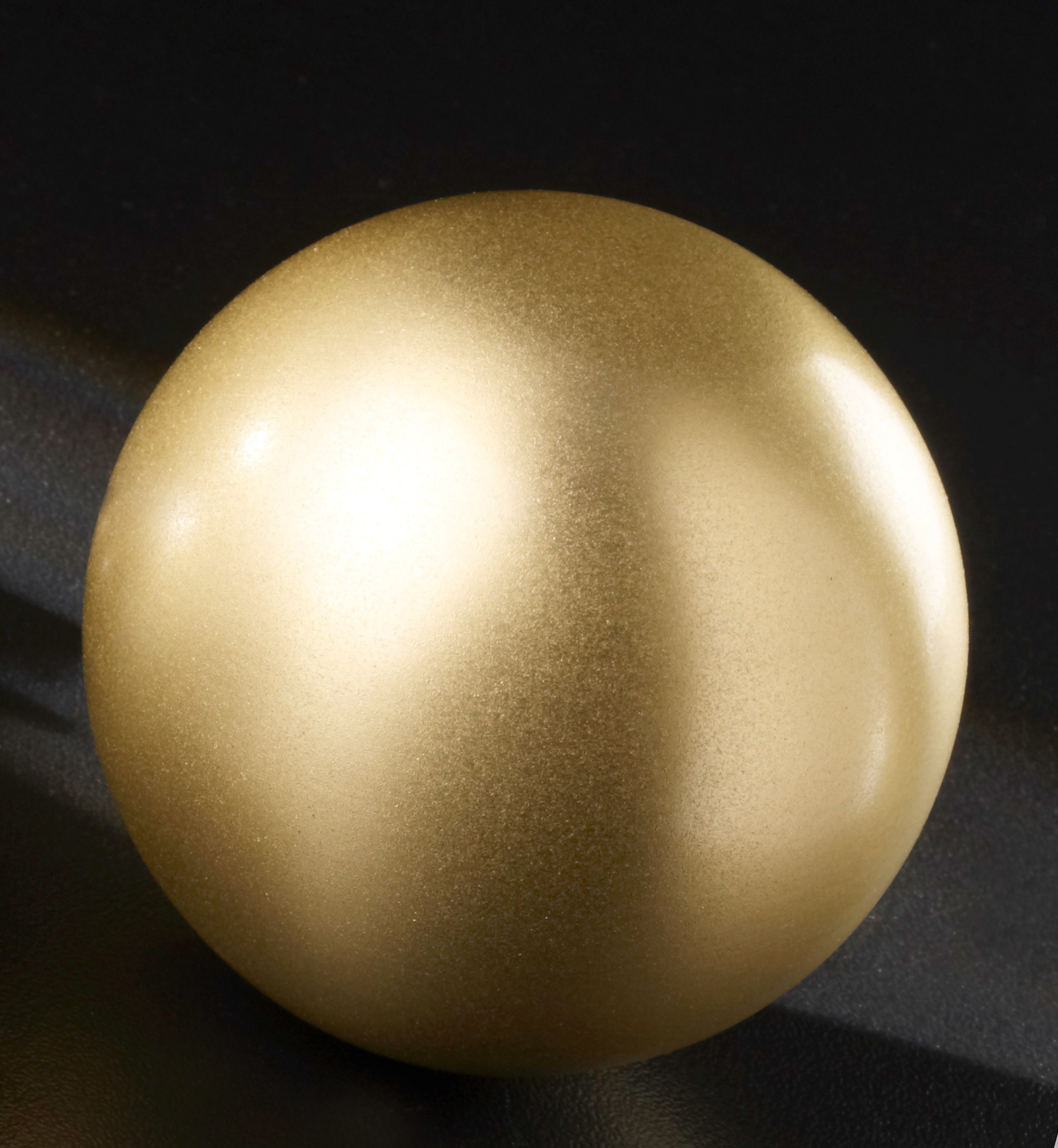 „goldene“ Kugel | Bronze-Kunstwerkstätte