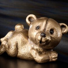 liegender Teddy
