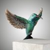 Kolibri mit Flügel nach hinten – Bild 2